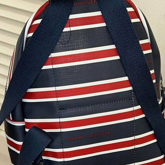 Tommy Hilfiger 🇺🇸 Nautical🛥️Striped Backpack🎒Adj straps roomy interior Vegan 🌱 - Picture 5 of 17